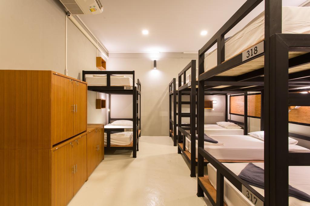 Holiday Station Hostel Krabi town Dış mekan fotoğraf
