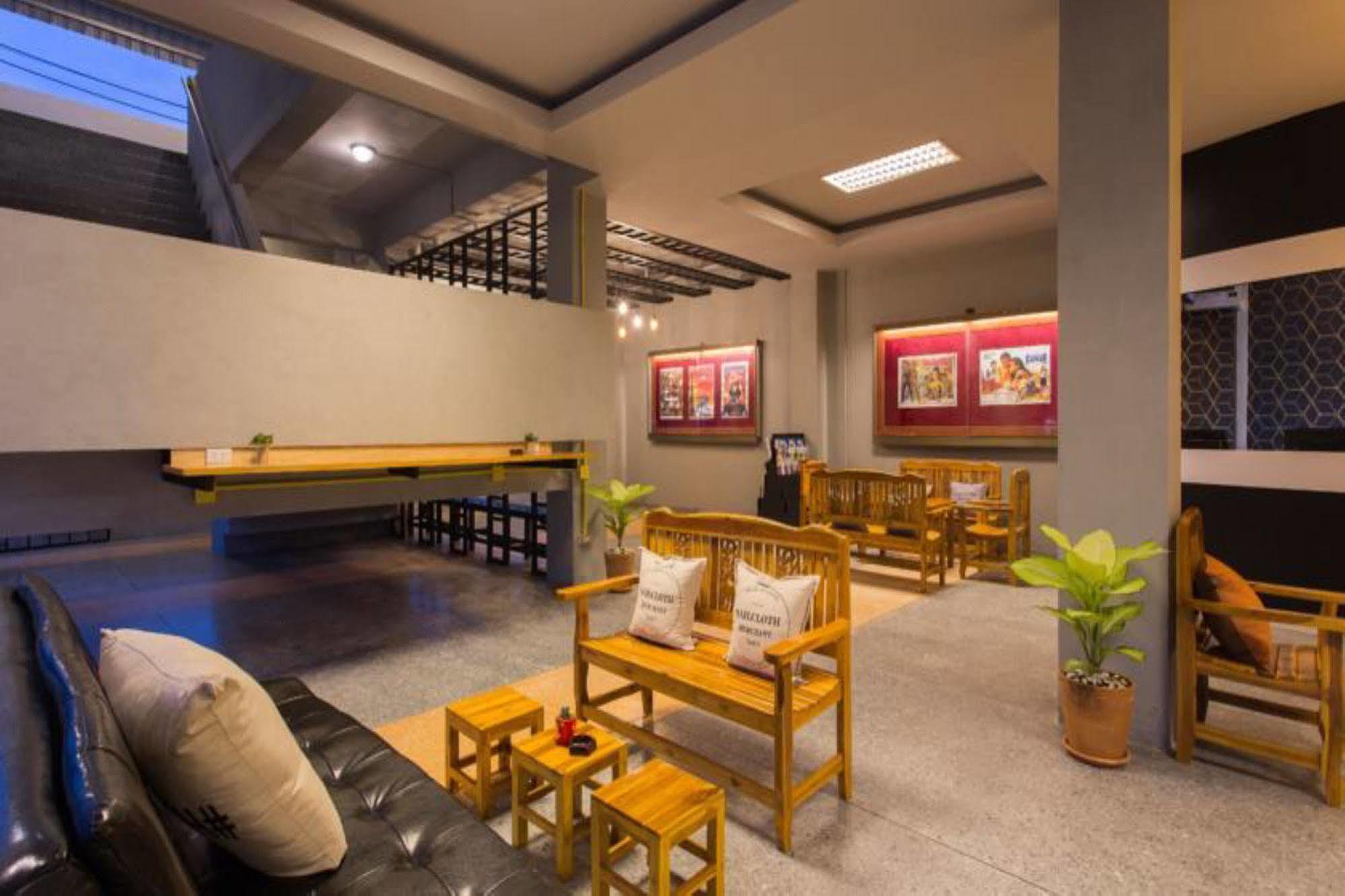 Holiday Station Hostel Krabi town Dış mekan fotoğraf
