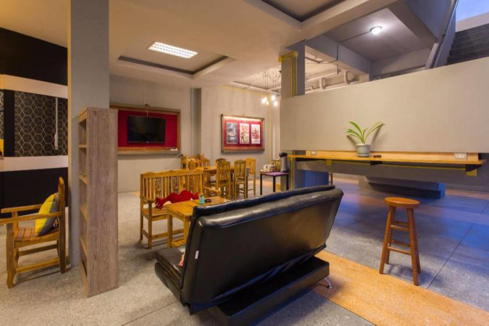 Holiday Station Hostel Krabi town Dış mekan fotoğraf