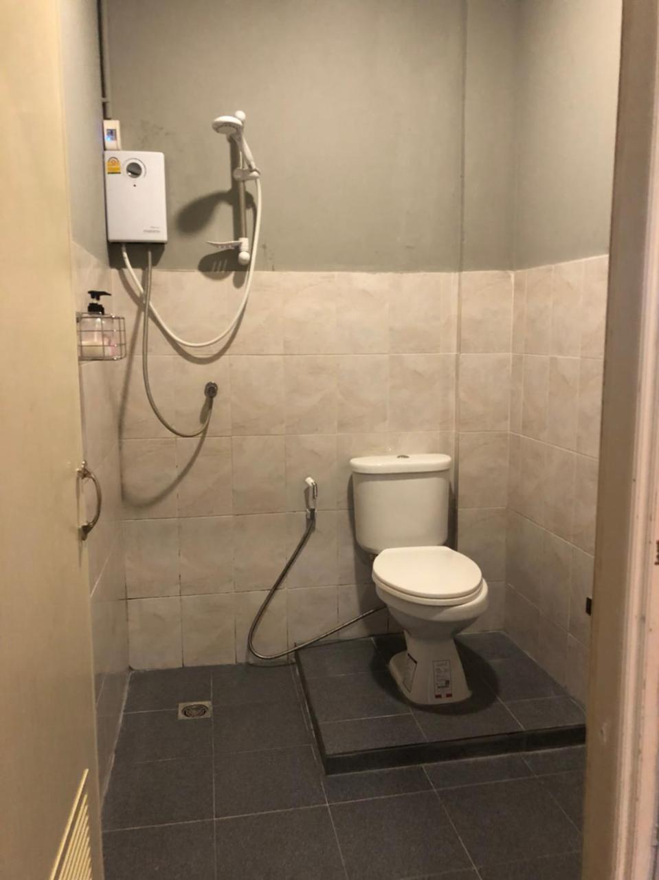 Holiday Station Hostel Krabi town Dış mekan fotoğraf